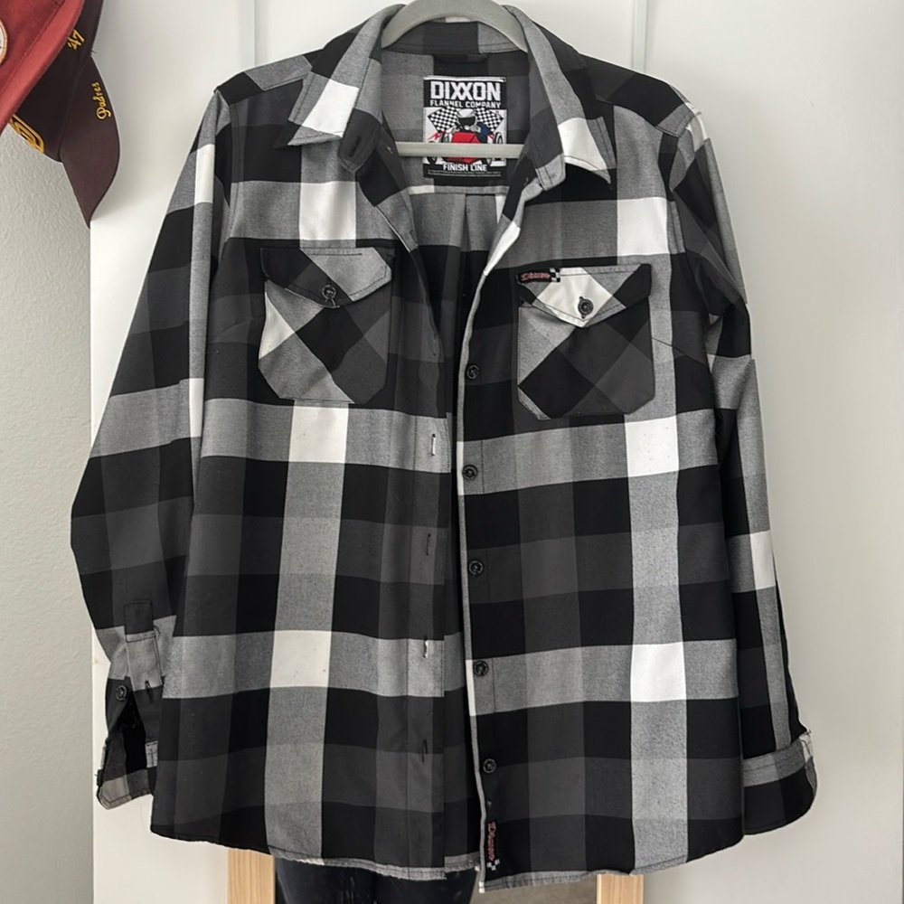 Dixxon Finish Line Flannel. Size L Women’s